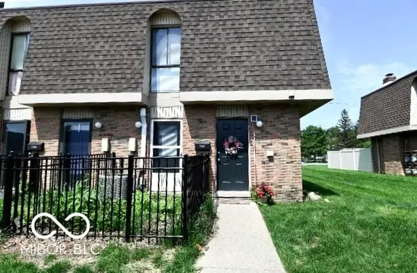 7368 Country Brook Drive, Indianapolis, IN 46260