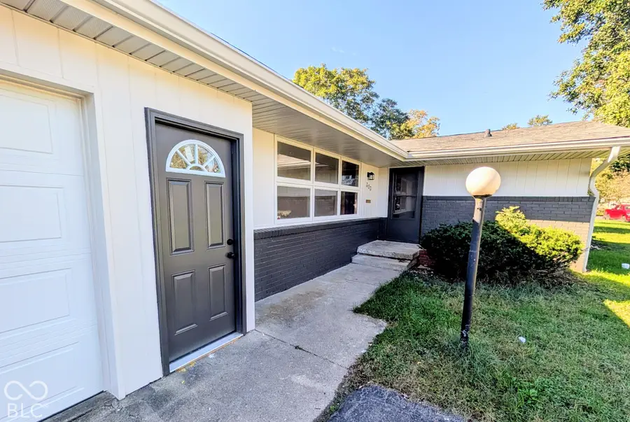303 Sunset Drive, Columbus, IN 47201 - #2