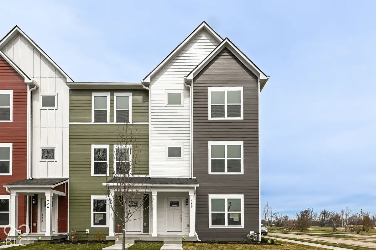 928 E 24th Street, Indianapolis, IN 46205 - #1