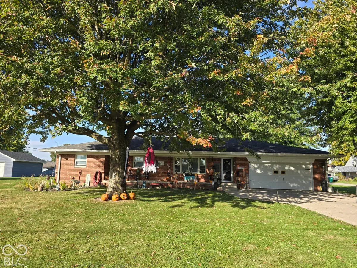 206 N Pike Street, Kempton, IN 46049 - #1
