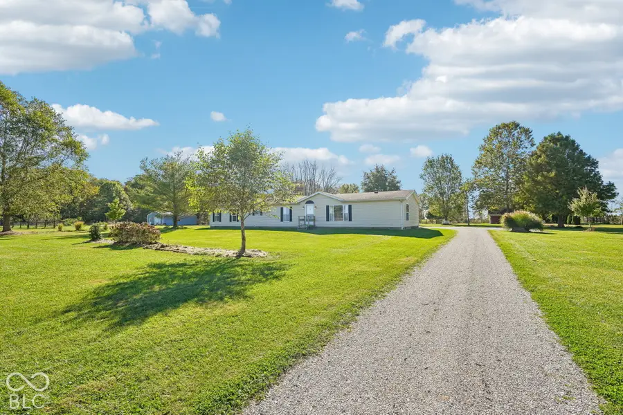 681 W County Road 1000 S, Clayton, IN 46118 - #3