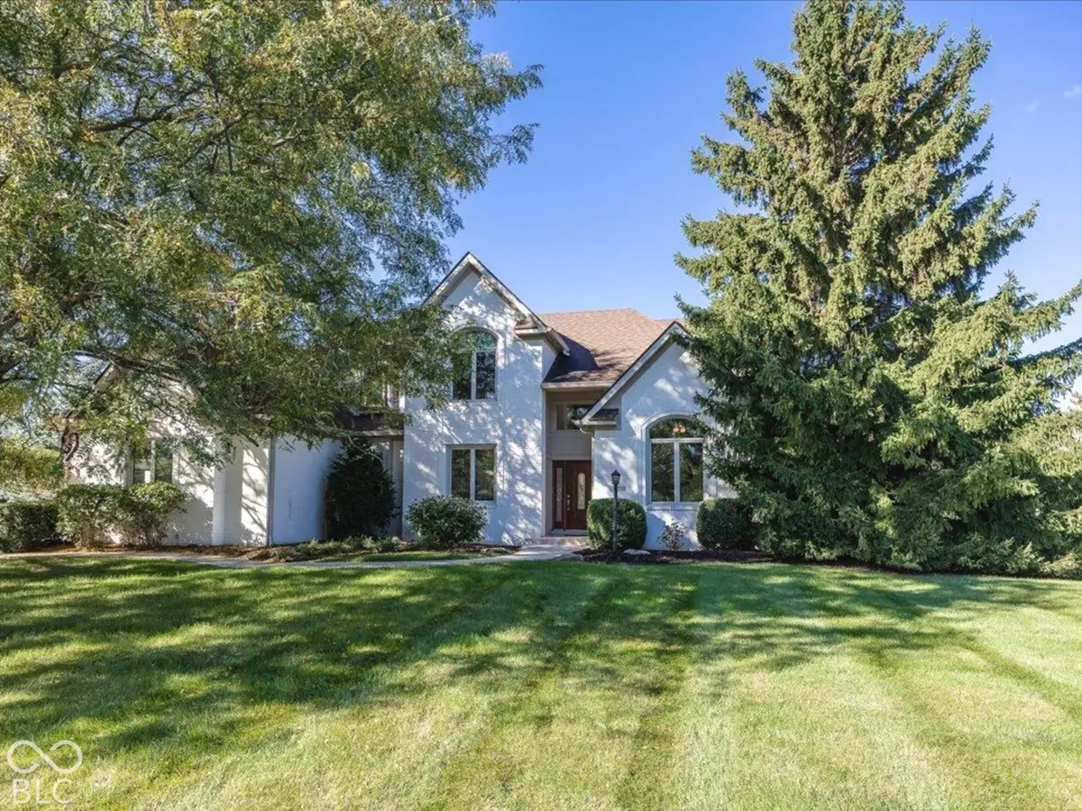 11582 Sutton Place Drive E, Carmel, IN 46032 - #1
