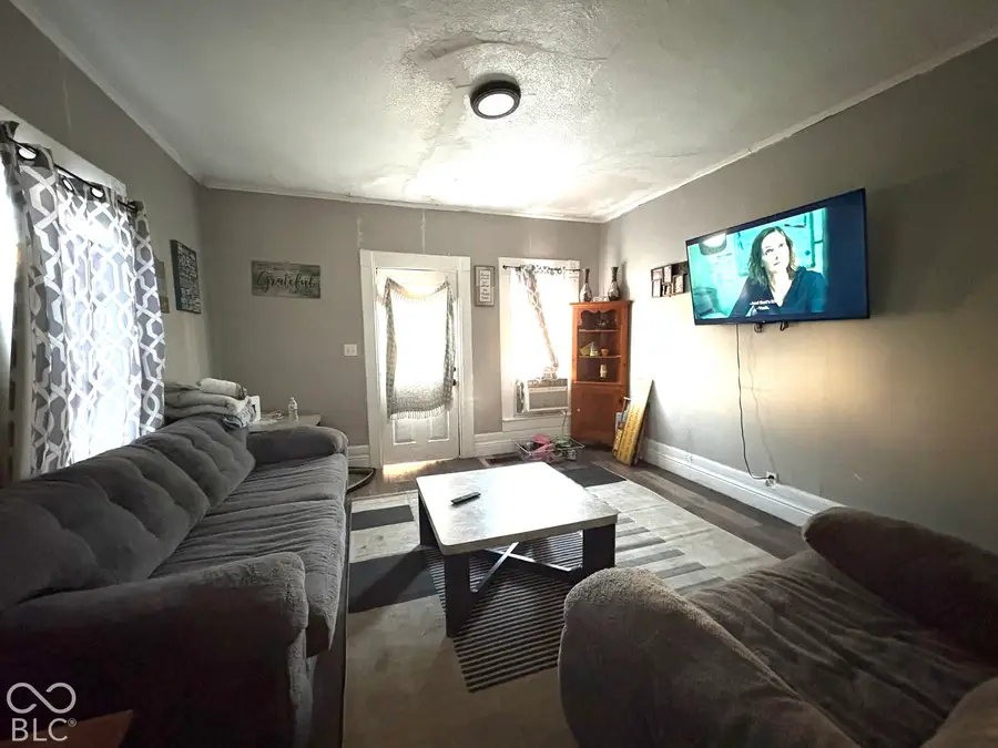 211 Hamilton Street, Crawfordsville, IN 47933 - #2