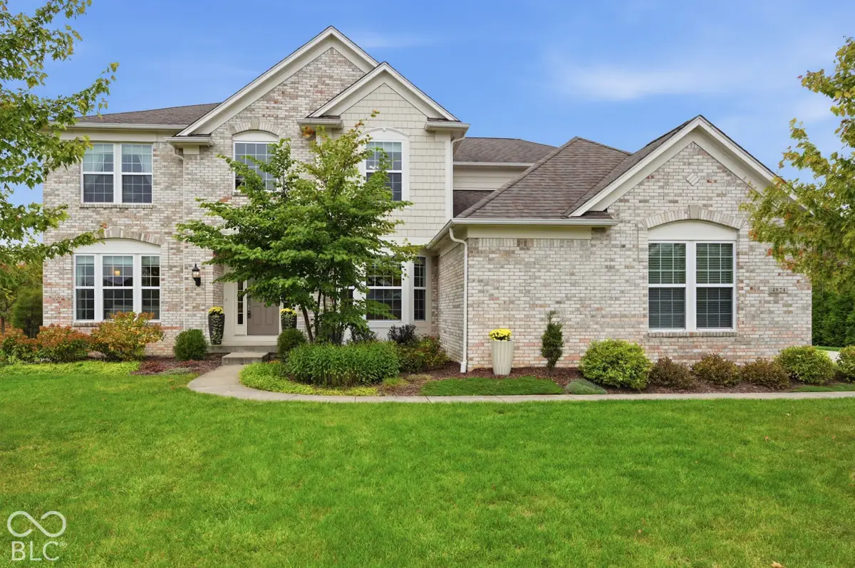 4824 S Cobblestone Drive, Zionsville, IN 46077 - #1