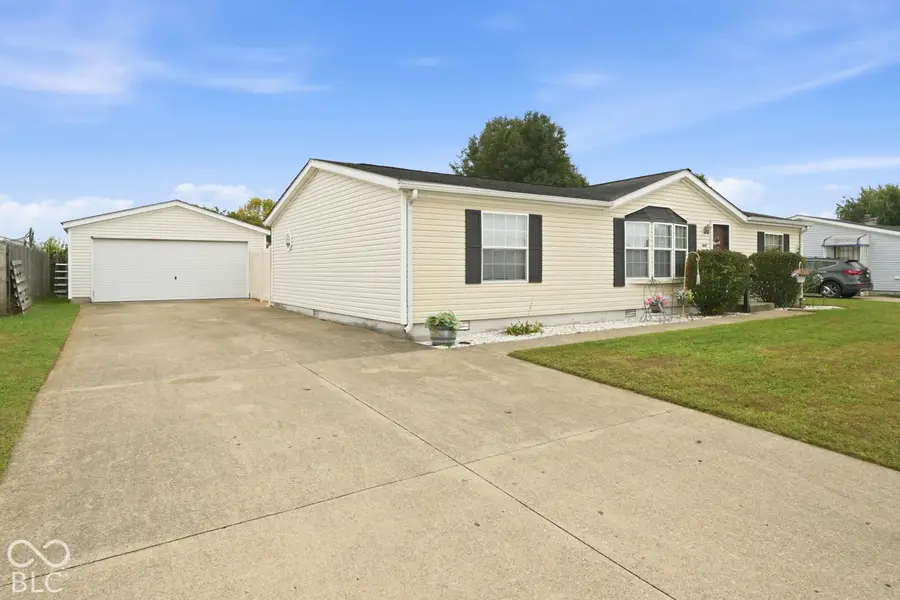 4681 Autumn Ridge Drive, Columbus, IN 47203 - #2