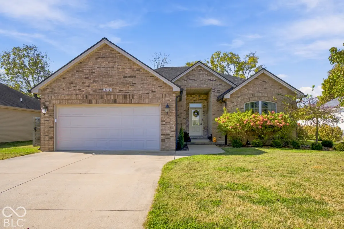 4352 Westminster Place, Columbus, IN 47201 - #1
