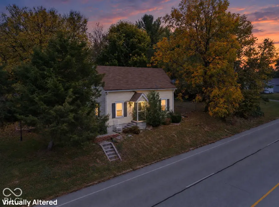 5401 E Us Highway 40, Fillmore, IN 46128 - #2