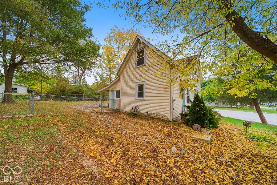 5401 E Us Highway 40, Fillmore, IN 46128 - #3