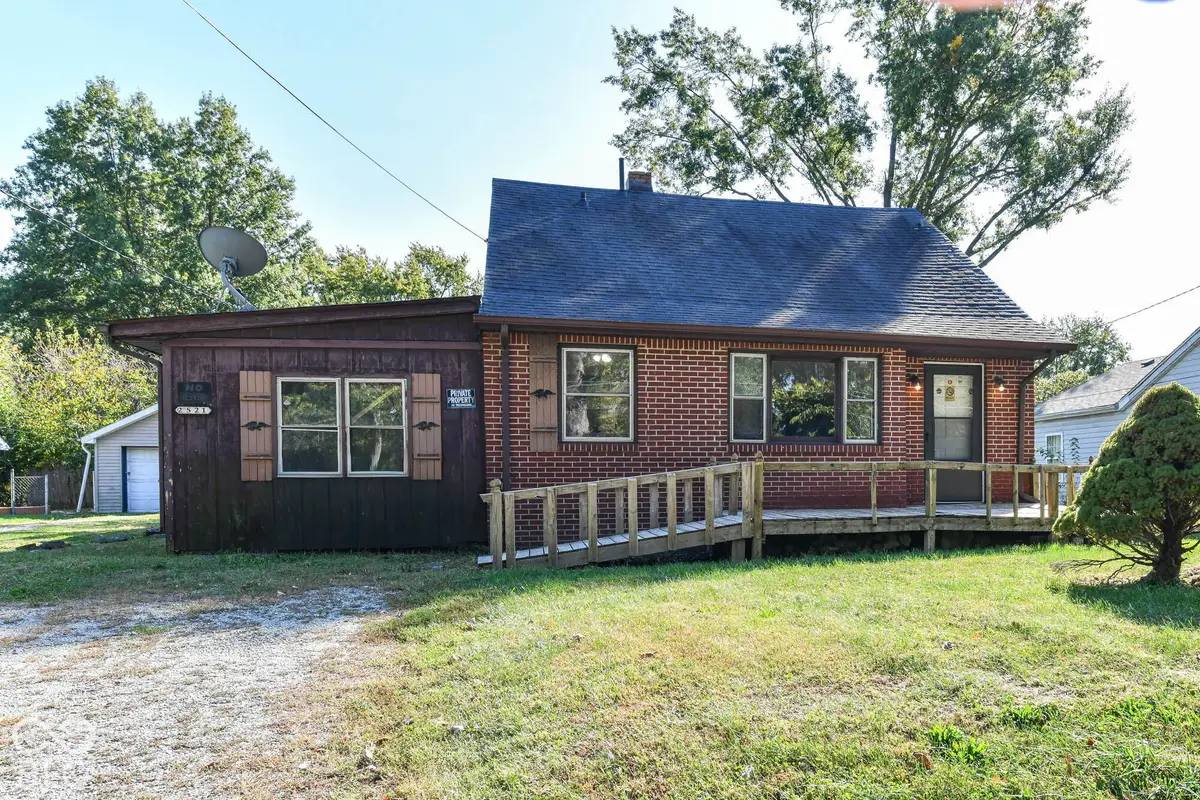 2521 E 5th Street, Anderson, IN 46012 - #1
