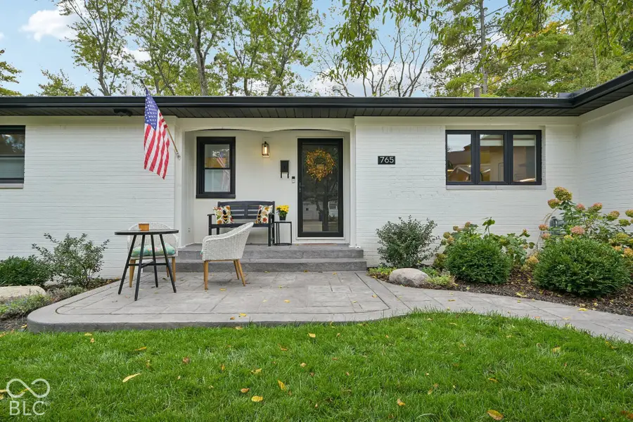 765 W Pine Street, Zionsville, IN 46077 - #2