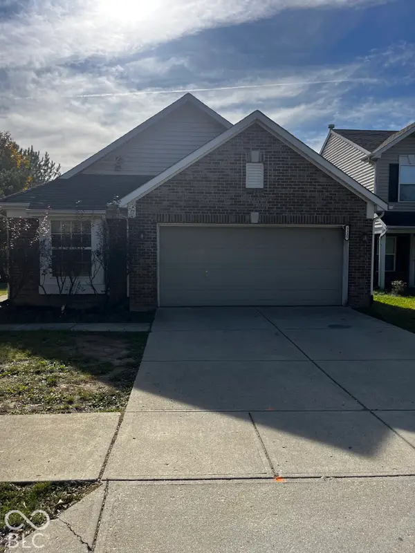 3325 Ashgrove, Indianapolis, IN 46268