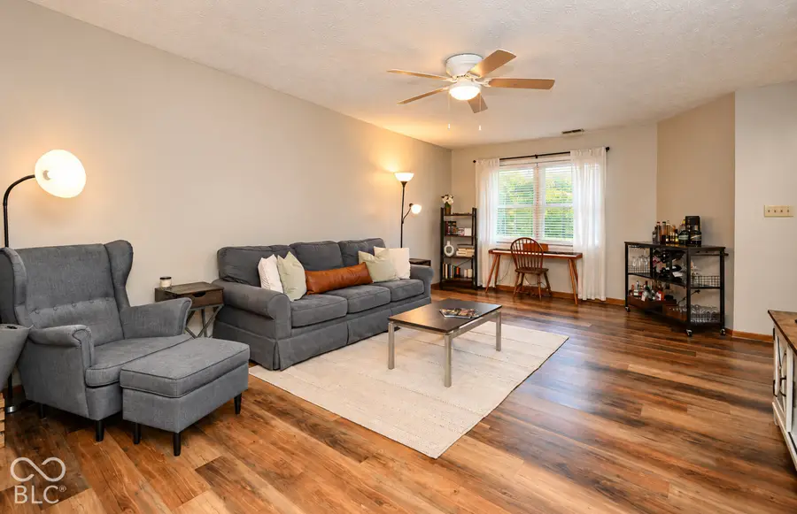525 Paradise Way E #D, Greenwood, IN 46143 - #2