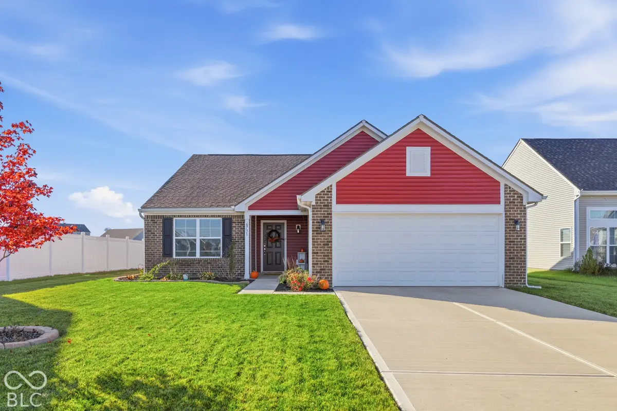 6731 Honeysuckle Way, Pendleton, IN 46064 - #1
