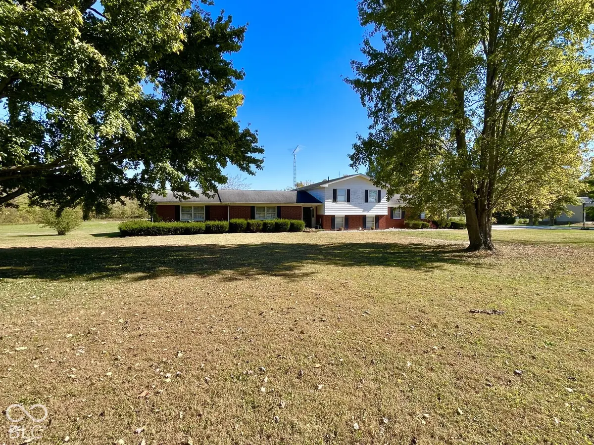 7151 N Co Rd 1000 E, Seymour, IN 47274 - #1