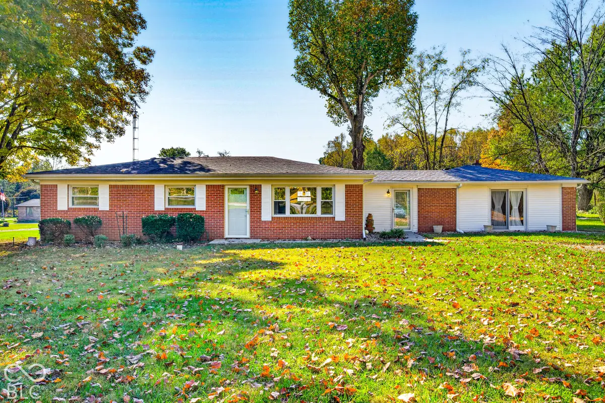 5411 W Ohio Ridge Road, Columbus, IN 47201 - #1