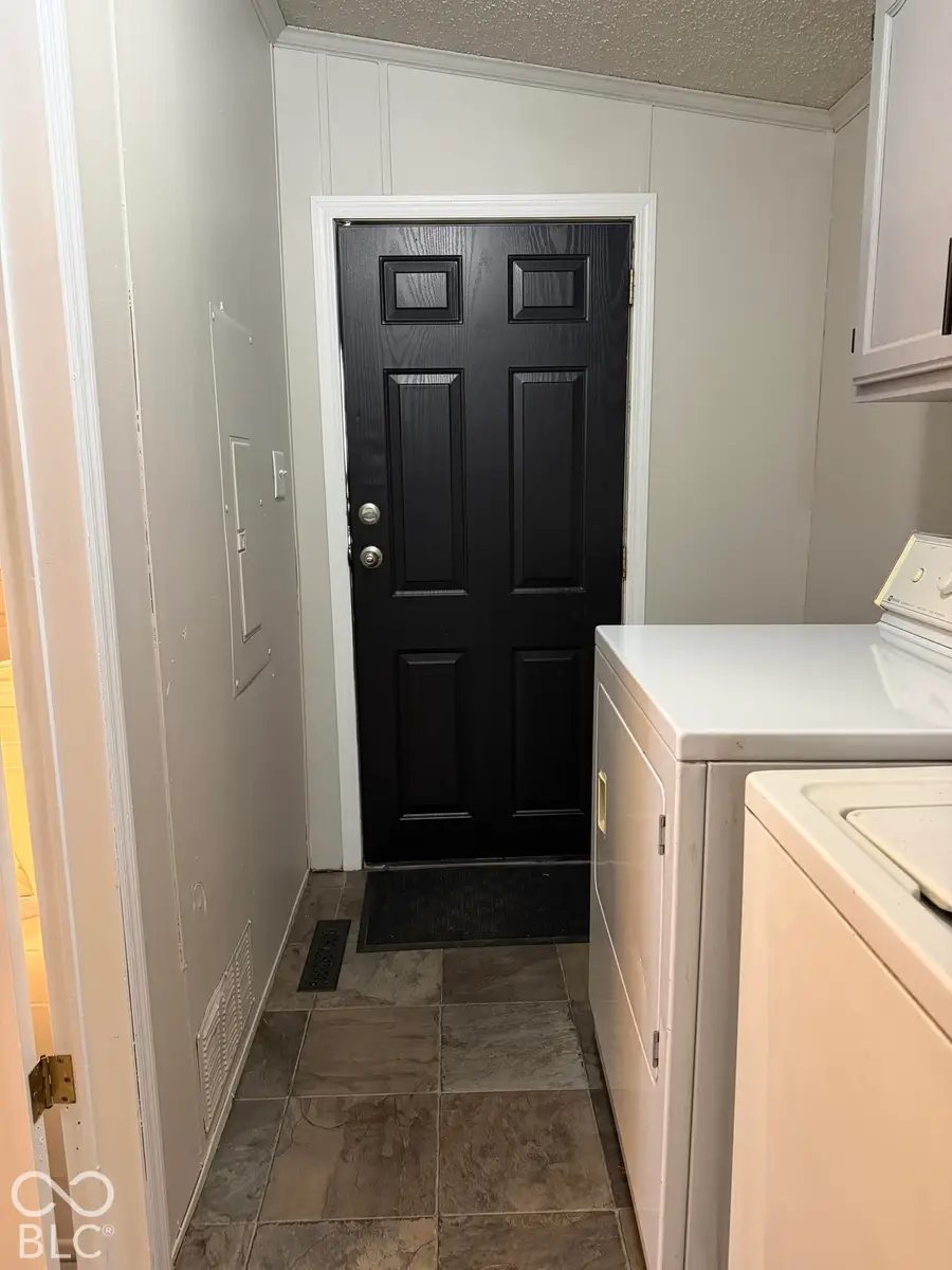 707 S Logan Street, Cayuga, IN 47928 - #3