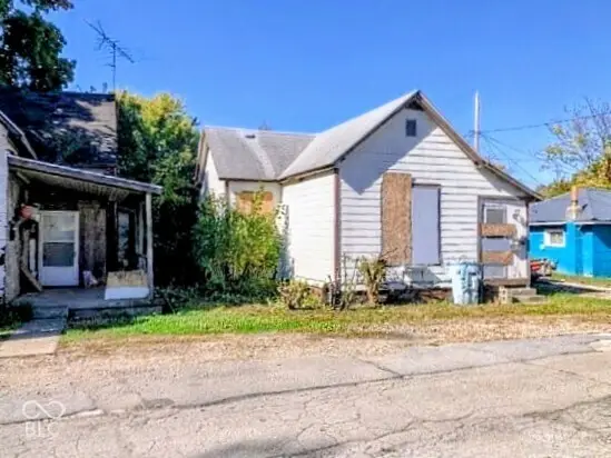 215 S Macedonia Avenue, Muncie, IN 47305 - #3