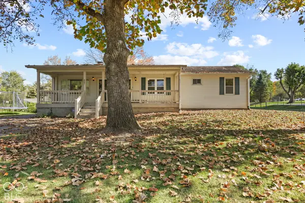 887 Vernon Drive, Greenwood, IN 46143