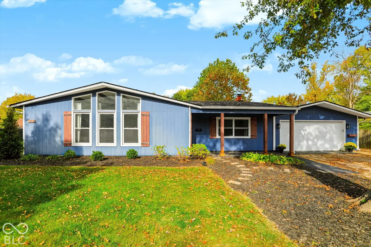 1240 W Central Drive, Fortville, IN 46040 - #1