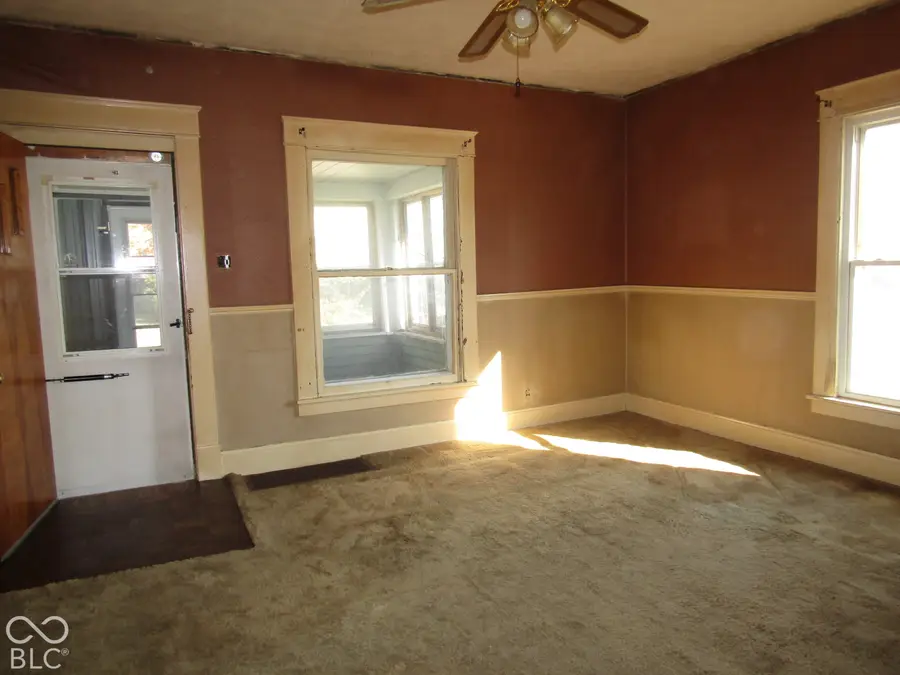 711 Sloan Street, Crawfordsville, IN 47933 - #2
