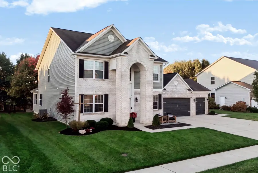 5807 W Commonview Drive, McCordsville, IN 46055 - #2