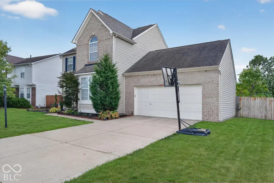 585 Downing Drive, Greenwood, IN 46143 - #2