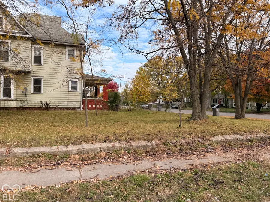 2202 Carrollton Avenue, Indianapolis, IN 46205 - #2