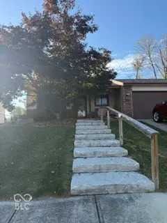 5460 Smoketree Drive, Columbus, IN 47201