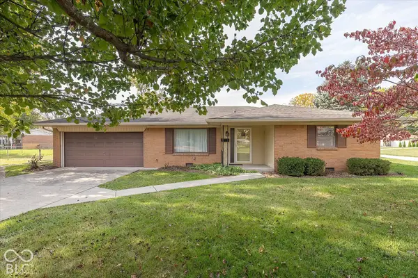 1040 Lawndale Drive, Greenwood, IN 46142