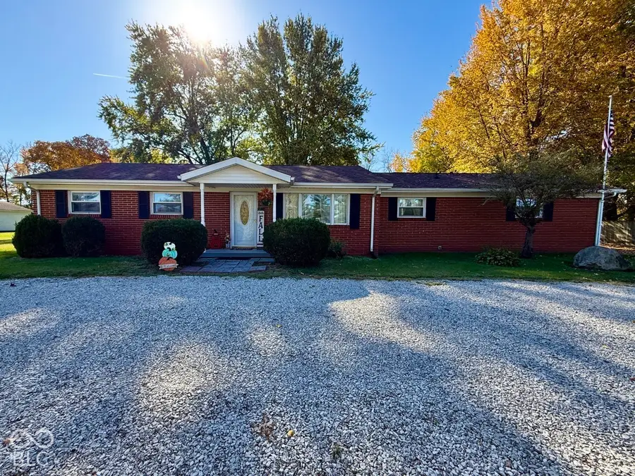 5371 W Us Highway 40, Brazil, IN 47834 - #2