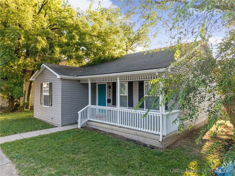 407 N Indiana Avenue, Sellersburg, IN 47172 - #2