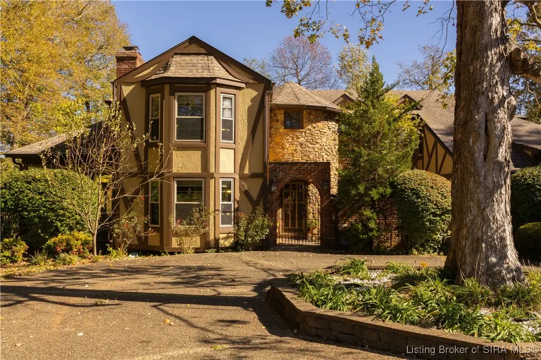 261 Indian Hills Drive Ne, Corydon, IN 47112 - #1