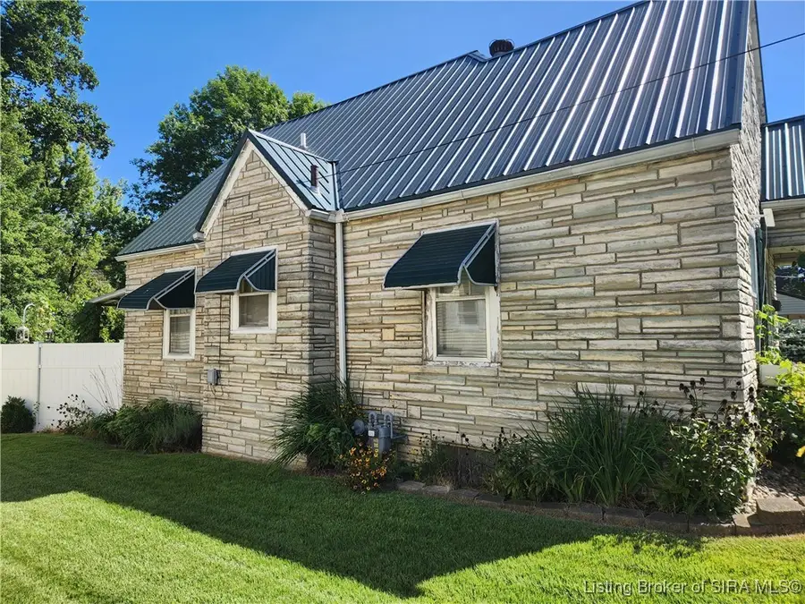 506 W Water Street, Paoli, IN 47454 - #2