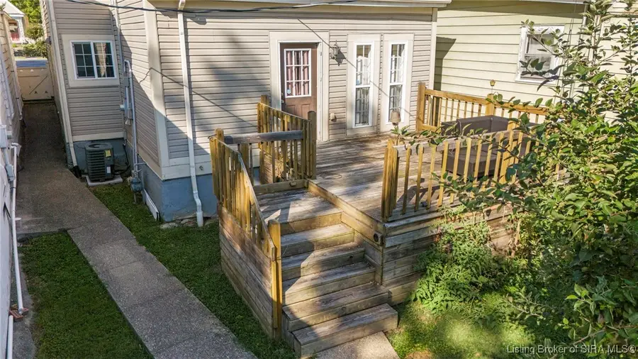 957 W Main Street, Madison, IN 47250 - #3