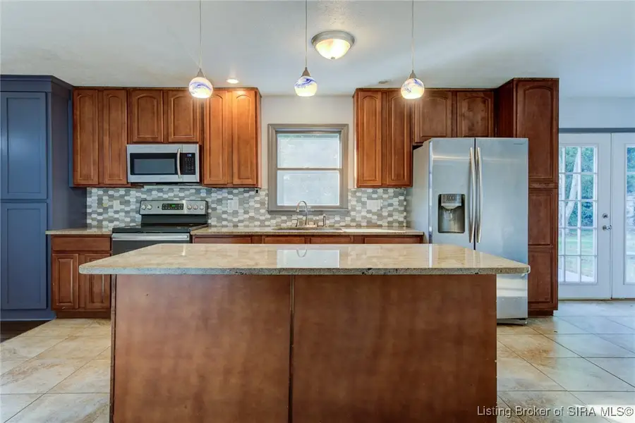 914 Henryville Bluelick Road, Henryville, IN 47126 - #3