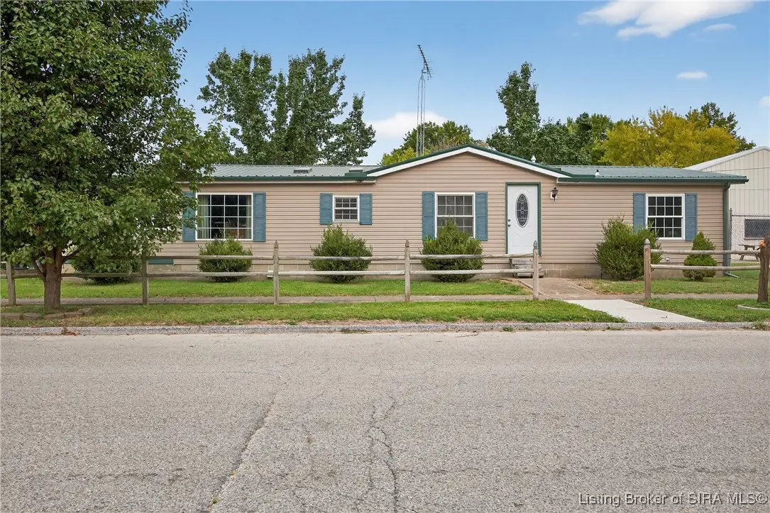 41 SE Mccammon Street, Sullivan, IN 47882 - #1