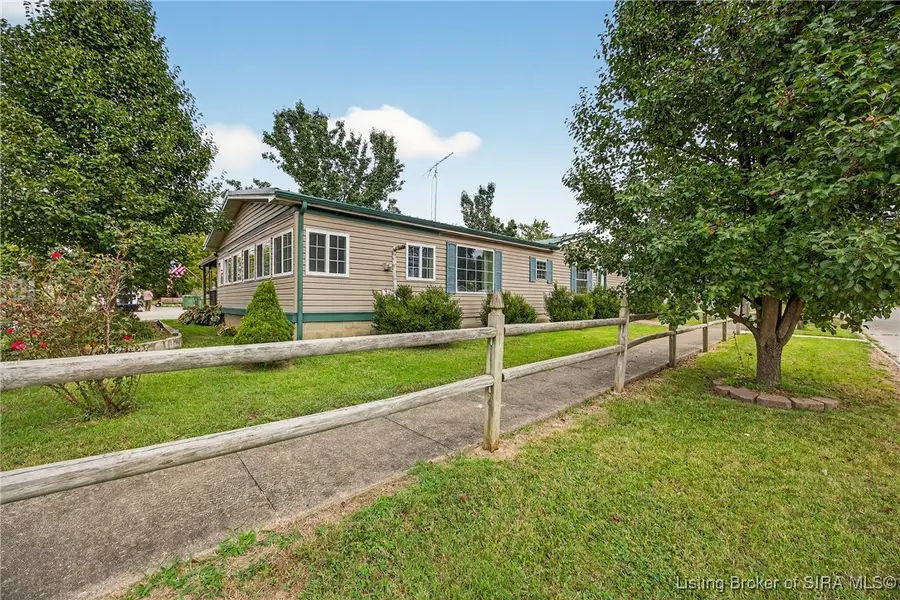 41 SE Mccammon Street, Sullivan, IN 47882 - #3