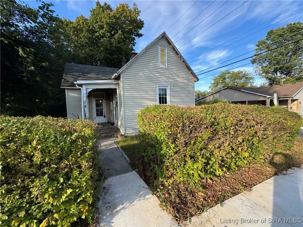 410 E Mulberry Street, Salem, IN 47167 - #1