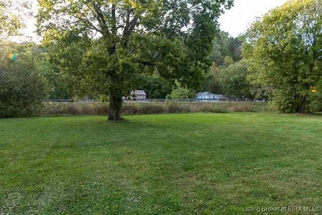 962 Walnut Street, Madison, IN 47250 - #1