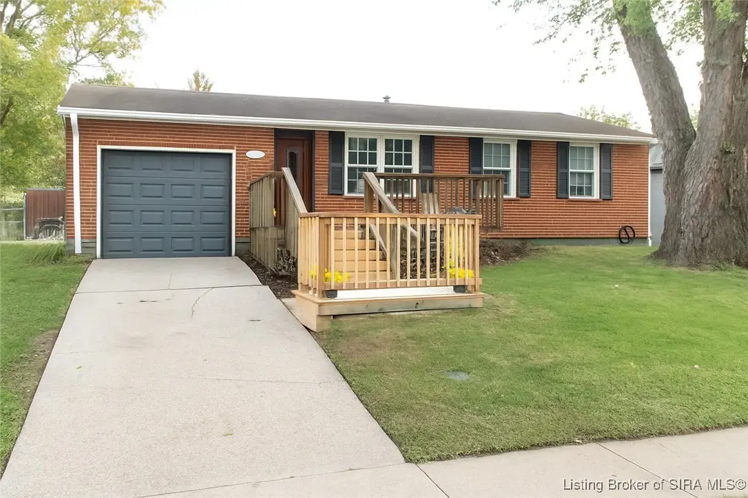 216 Riverwood Drive, Jeffersonville, IN 47130 - #1