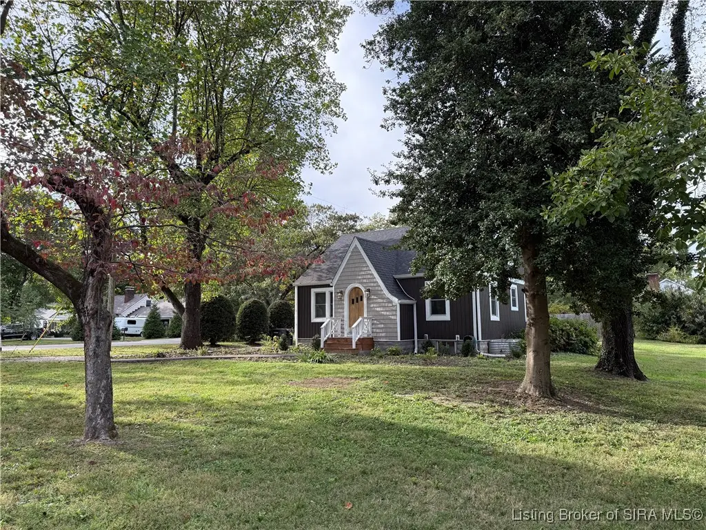 1901 Utica Pike, Jeffersonville, IN 47130 - #1