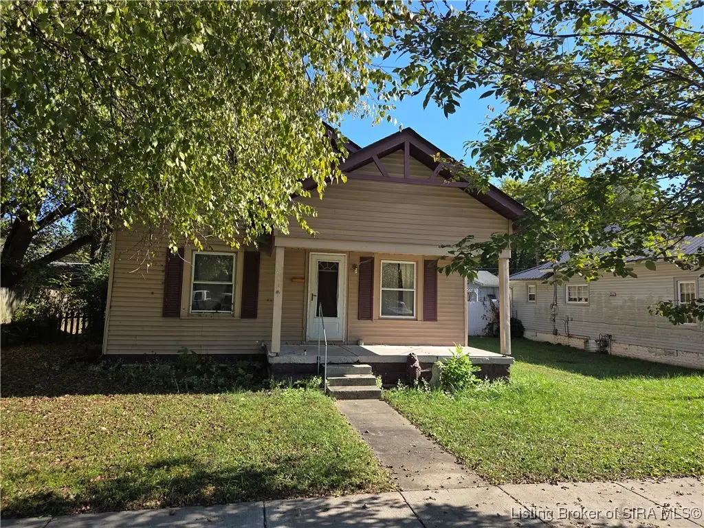 819 E Utica Street, Sellersburg, IN 47172 - #1