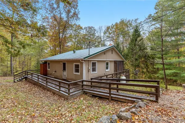 6382 Wild Greenwood Street, Paoli, IN 47454