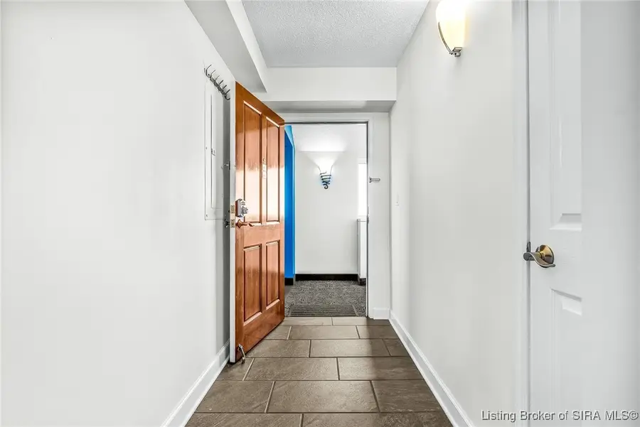 1 Riverpointe Plaza #603 604, Jeffersonville, IN 47130 - #3