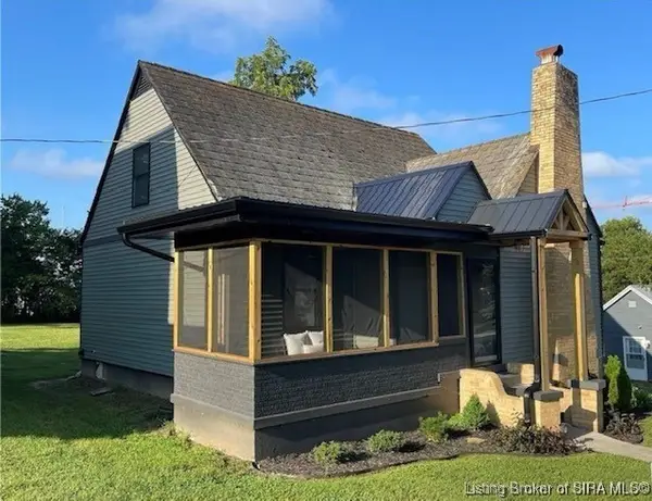 307 E Campbell Street, Paoli, IN 47454