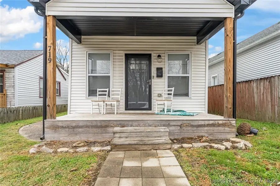719 E 9th Street, Jeffersonville, IN 47130 - #2