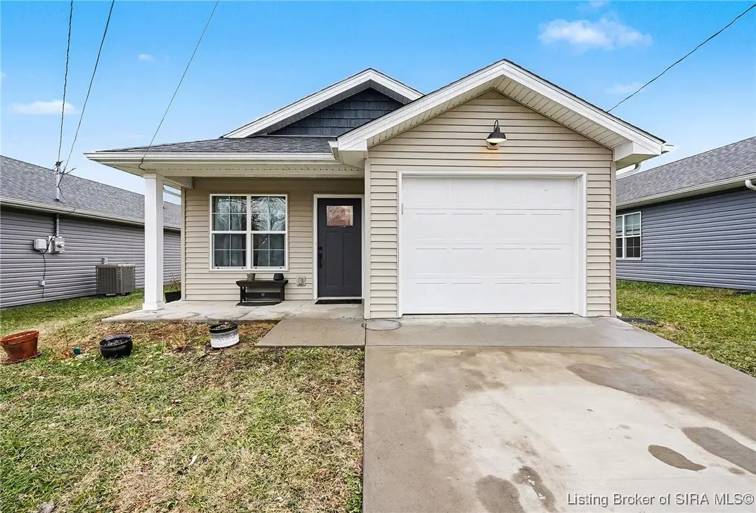 975 Wooded Trail, Scottsburg, IN 47170 - #1