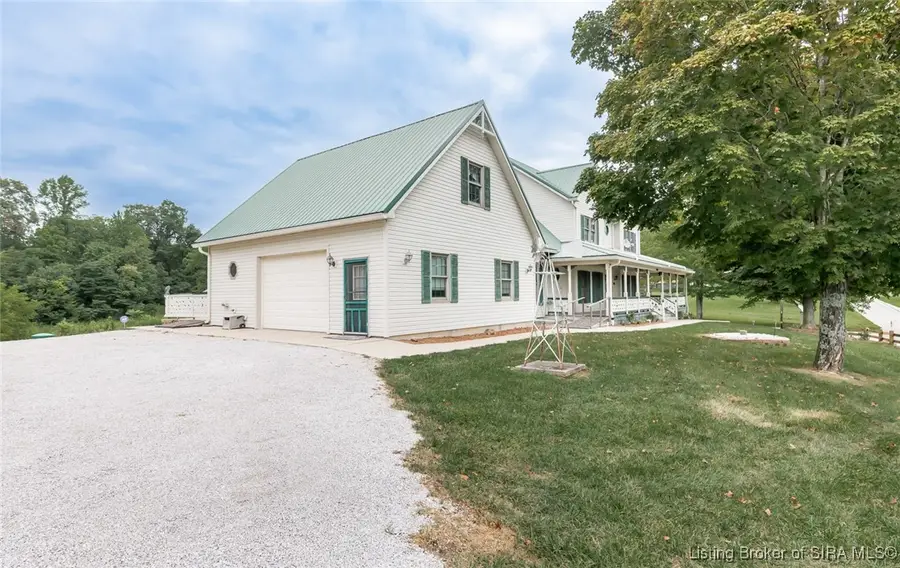798 E Brown Road, Pekin, IN 47165 - #2