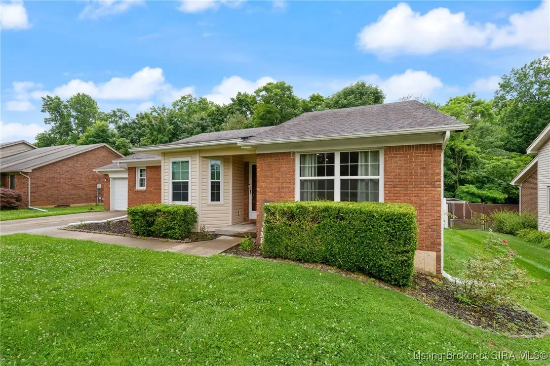 4621 Shady View Drive, Floyds Knobs, IN 47119 - #1