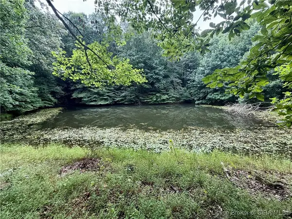 2032 W Goat Hollow Road, Vallonia, IN 47281